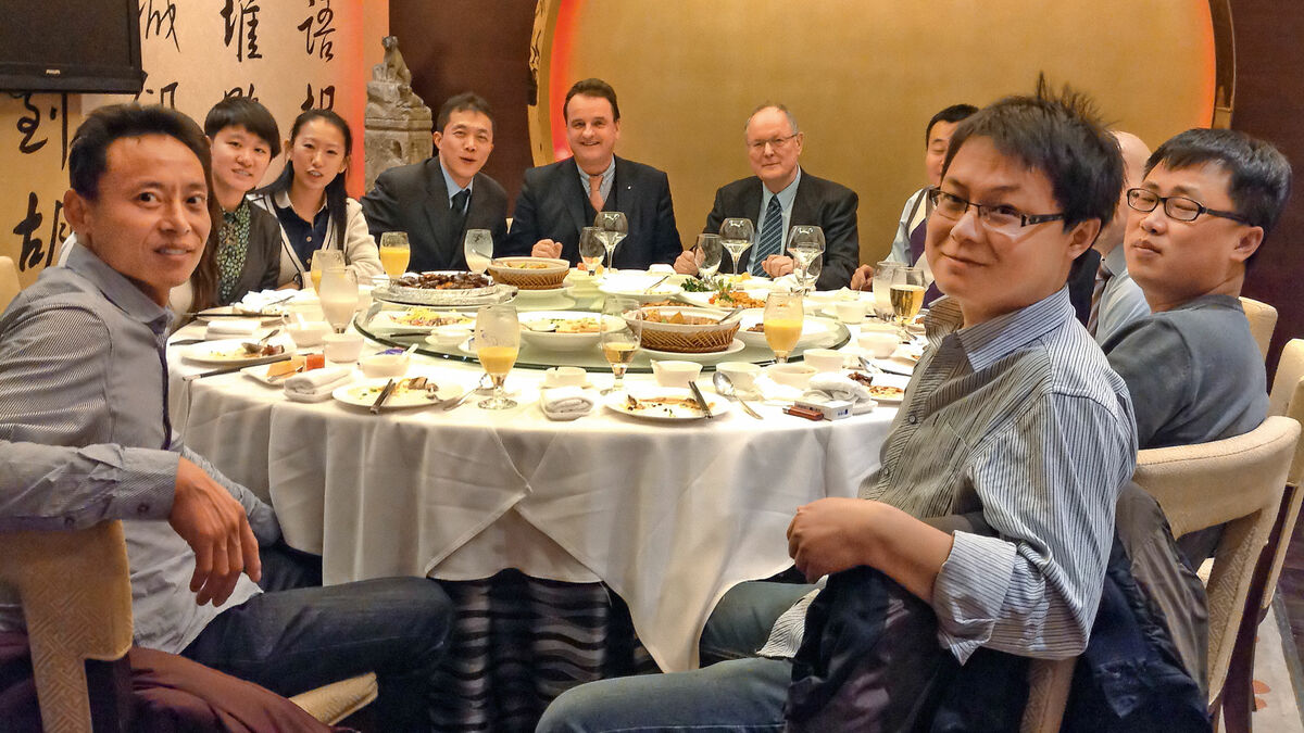 Gemeinsame Essen sind wichtig für Geschäfte in China.