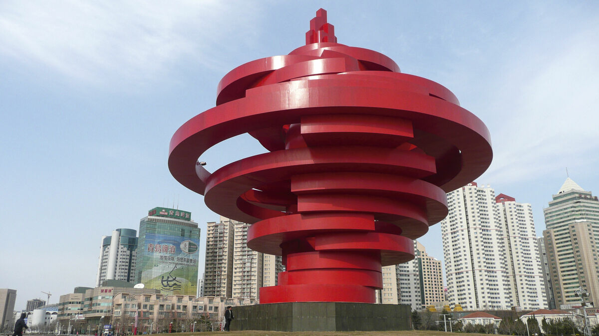 Platz des 4. Mai – Neues Zentrum von Qingdao Platz des 4. Mai – Neues Zentrum von Qingdao