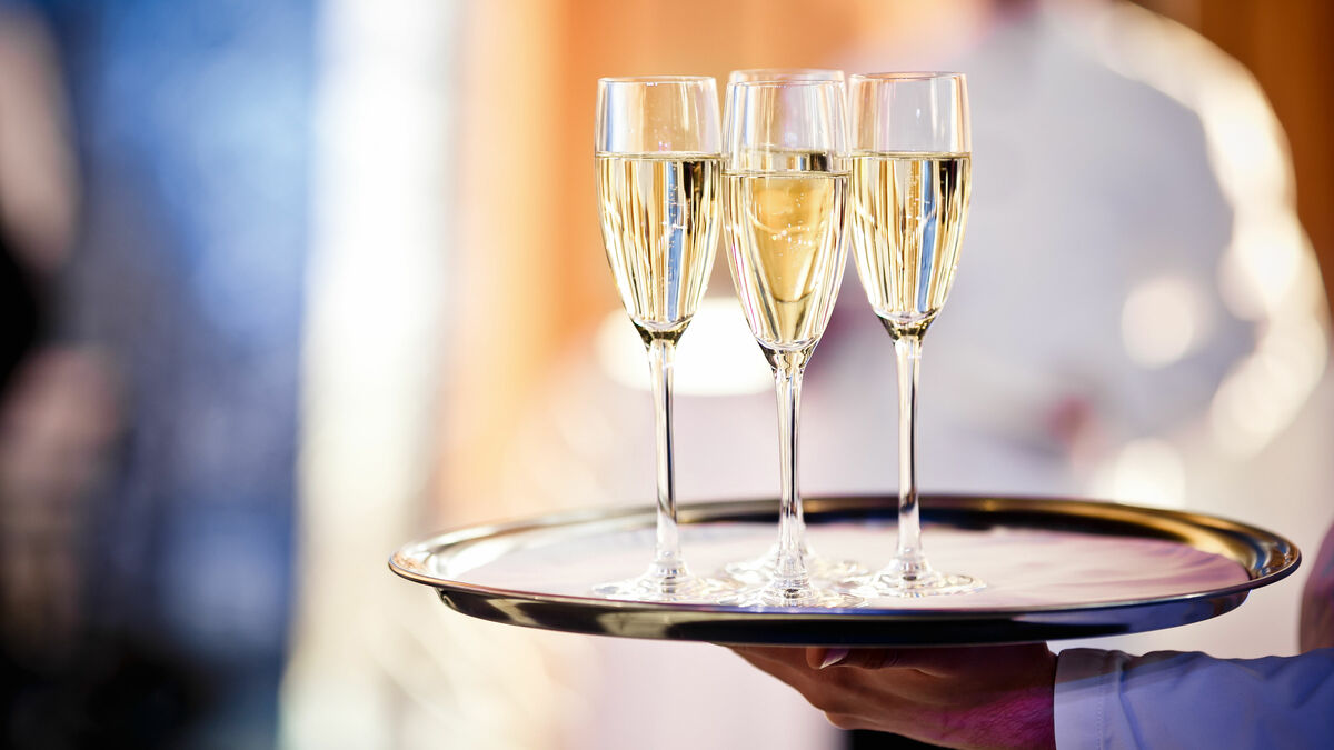 Betriebsfeiern und Firmen-Events Betriebsfeiern und Firmen-Events