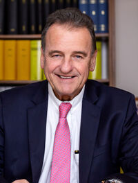 Dr. Michael Bormann