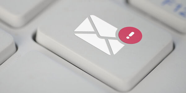 E-Mail Button