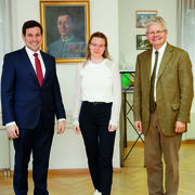 Lilli Raddatz zusammen mit  Philipp Egger, MSc (WU) und  Dr. Martin Bernardini (re.), den Geschäftsführern von Bernardini, Egger & Co.